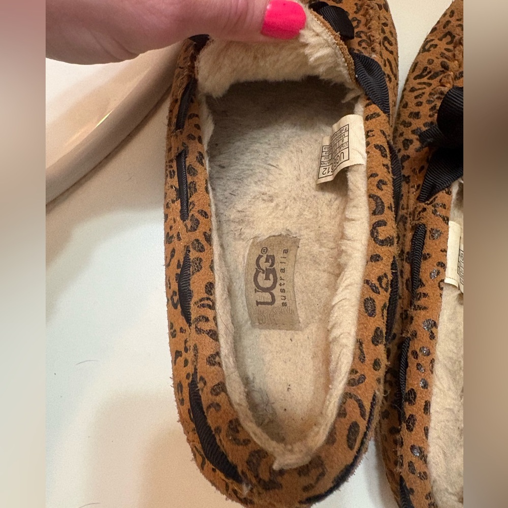 UGG Women's Leopard Print Moccasin Slippers - Tan and Black - Picture 6 of 7